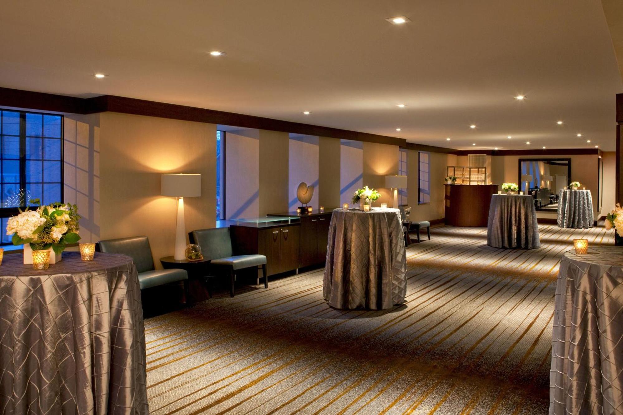 Отель The Westin Portland Harborview Экстерьер фото